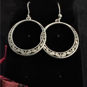 Brighton Pebble Round Hoops